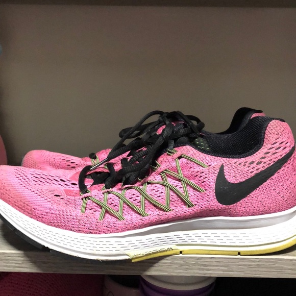 Nike Shoes - ⭐️⭐️NIKE PINK ZOOM PEGASUS